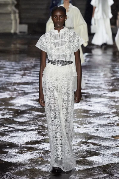 Look 55